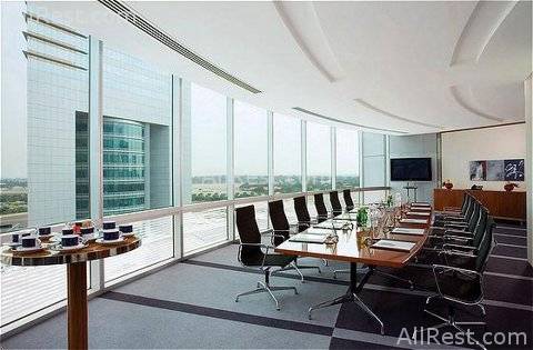 Jumeirah Emirates Towers Hotel 40